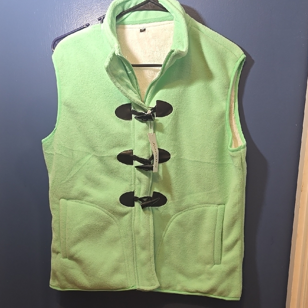 Mint Green Toggle Vest by JiangWu